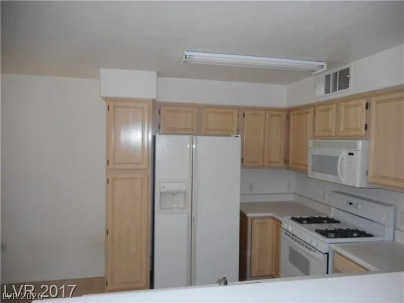 5710 East Tropicana Avenue 1046 — photo 3 of 15