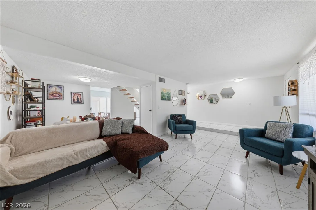 3320 Sagebrook Lane — photo 4 of 26