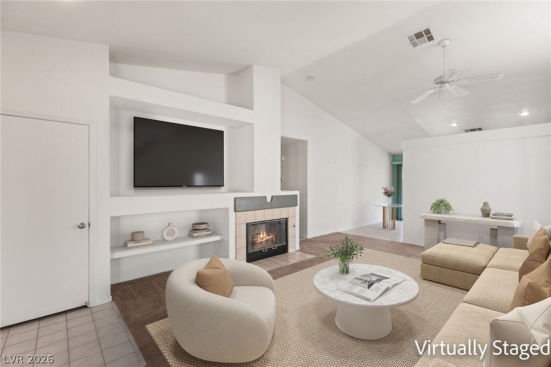 134 Windy Creek Avenue — photo 3