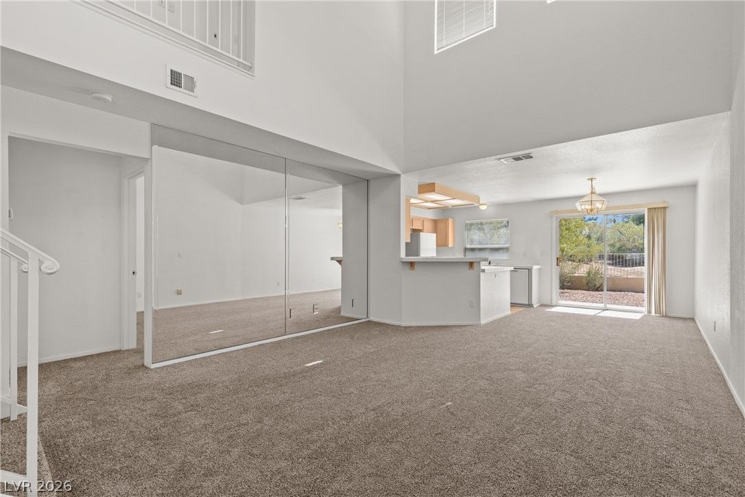 5345 Painted Mirage Road — photo 2