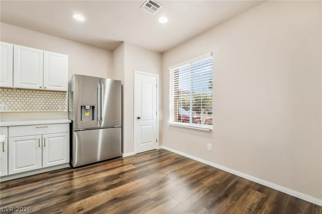 10471 MASONS CREEK Street — photo 4