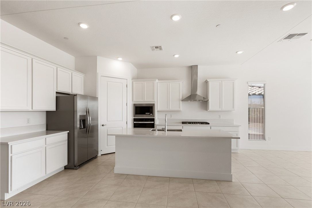 90 Crimson Stone Court — photo 3