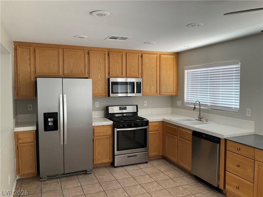 8975 Spring Peeper Avenue — photo 5
