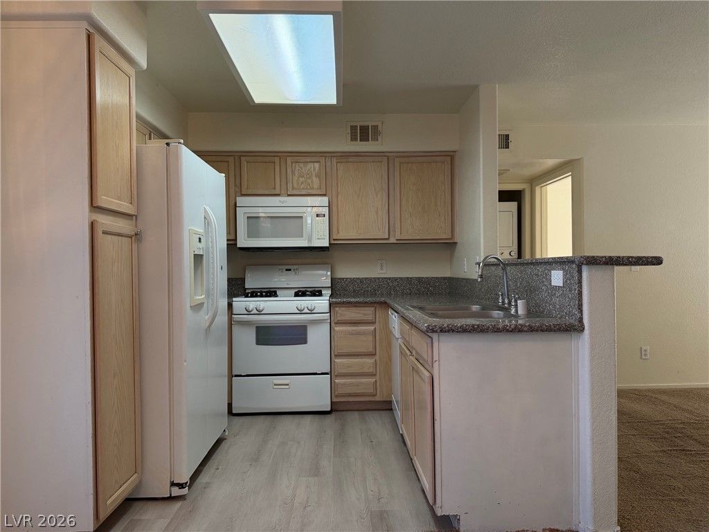 5259 Caspian Springs Drive 103 — photo 3