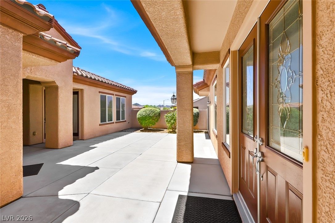 2175 Twin Falls Drive — photo 4