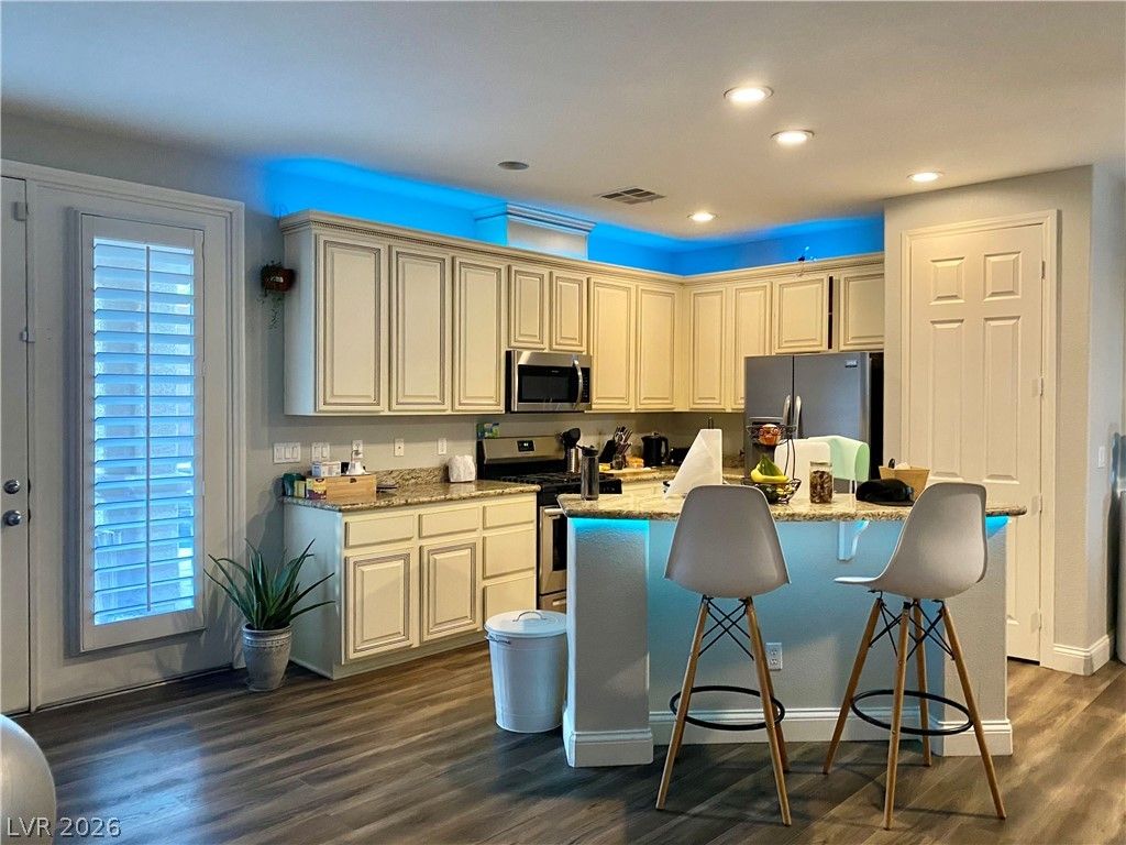 1081 Maple Bend Court — photo 5