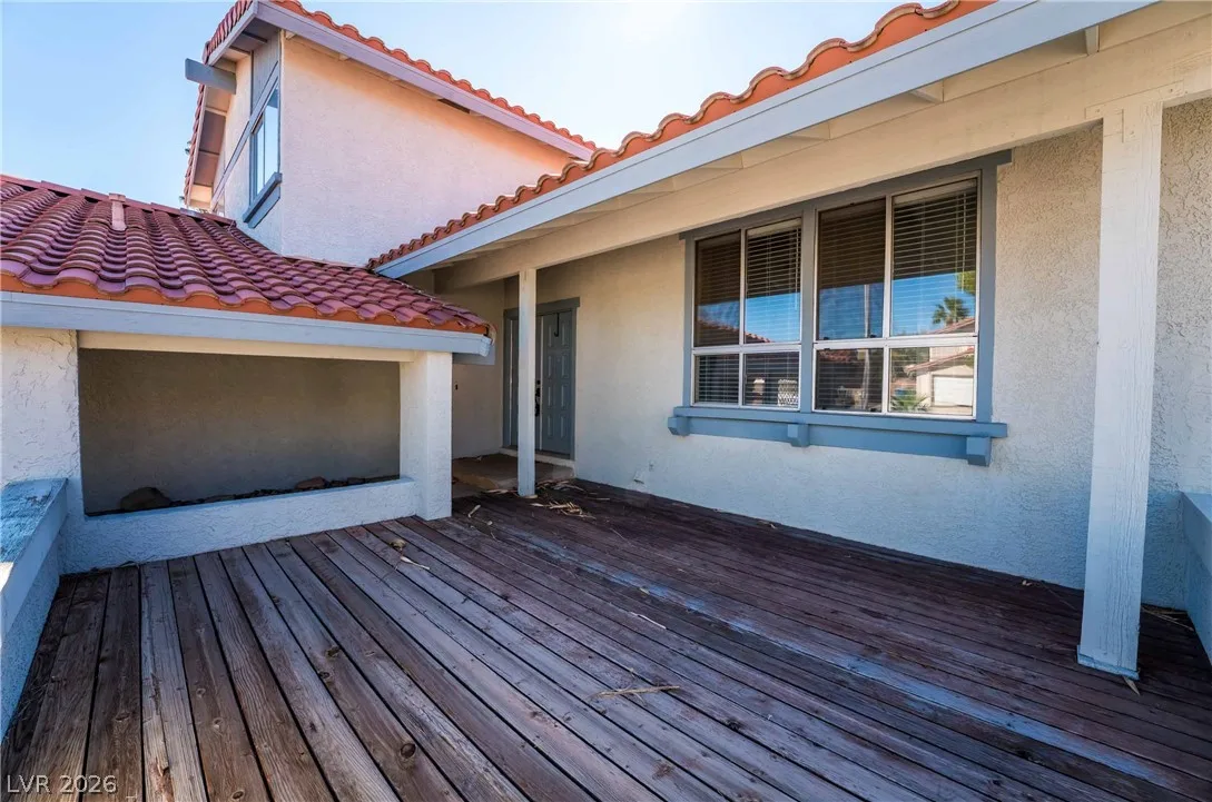8705 Isola Drive — photo 4
