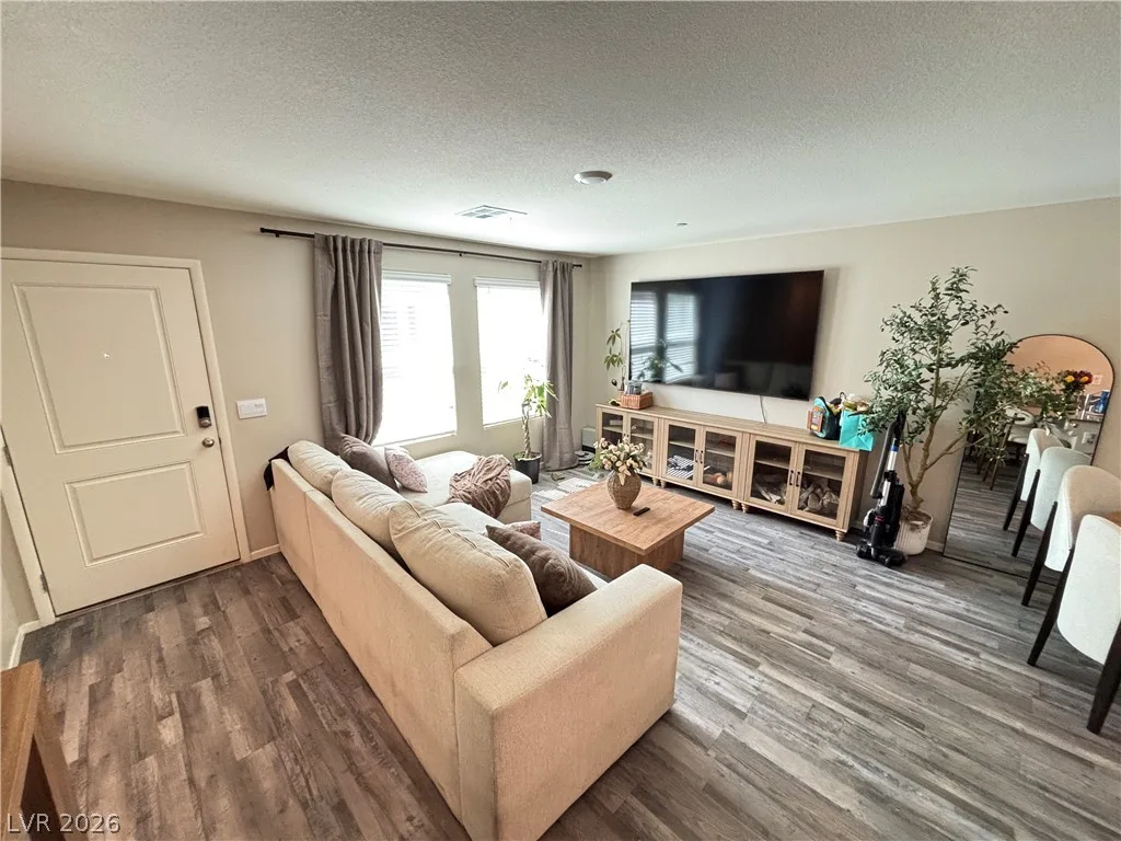 6173 Hibiscus Garden Street — photo 4