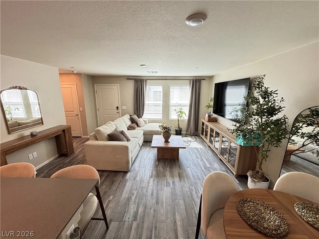 6173 Hibiscus Garden Street — photo 5
