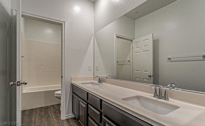 3159 Hazy Hills Avenue — photo 5 of 9