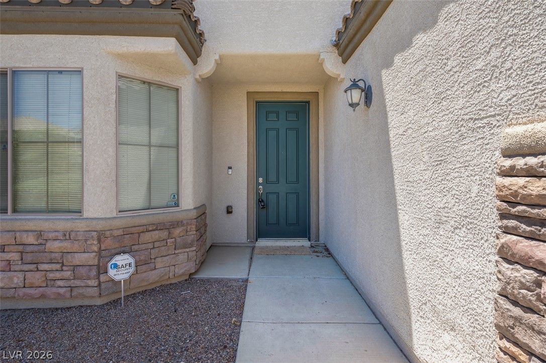 2505 Festive Court — photo 3