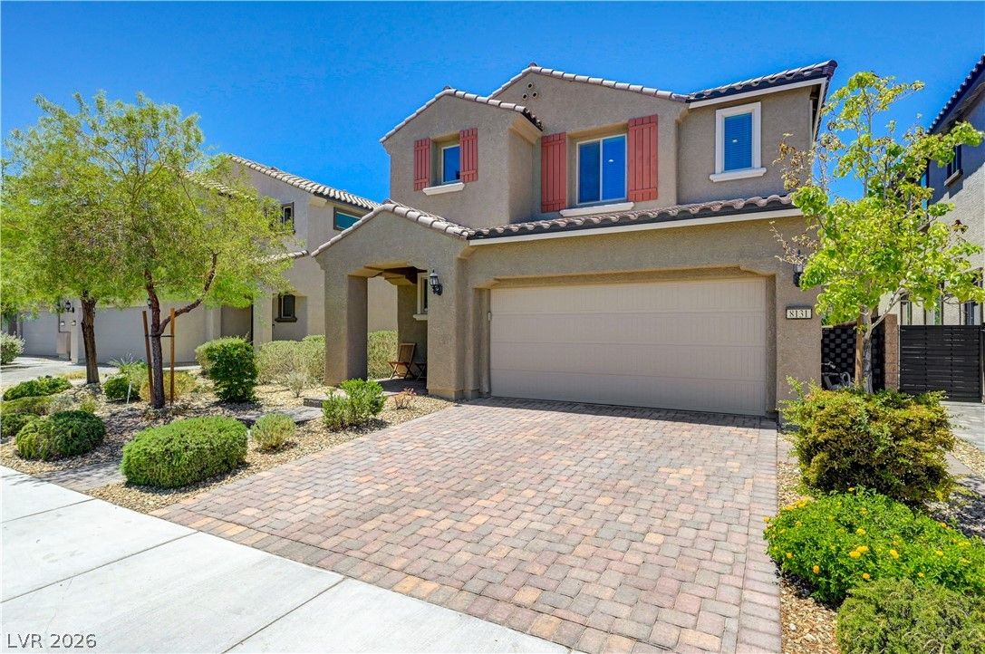 8131 Skye Chalet Street — photo 2