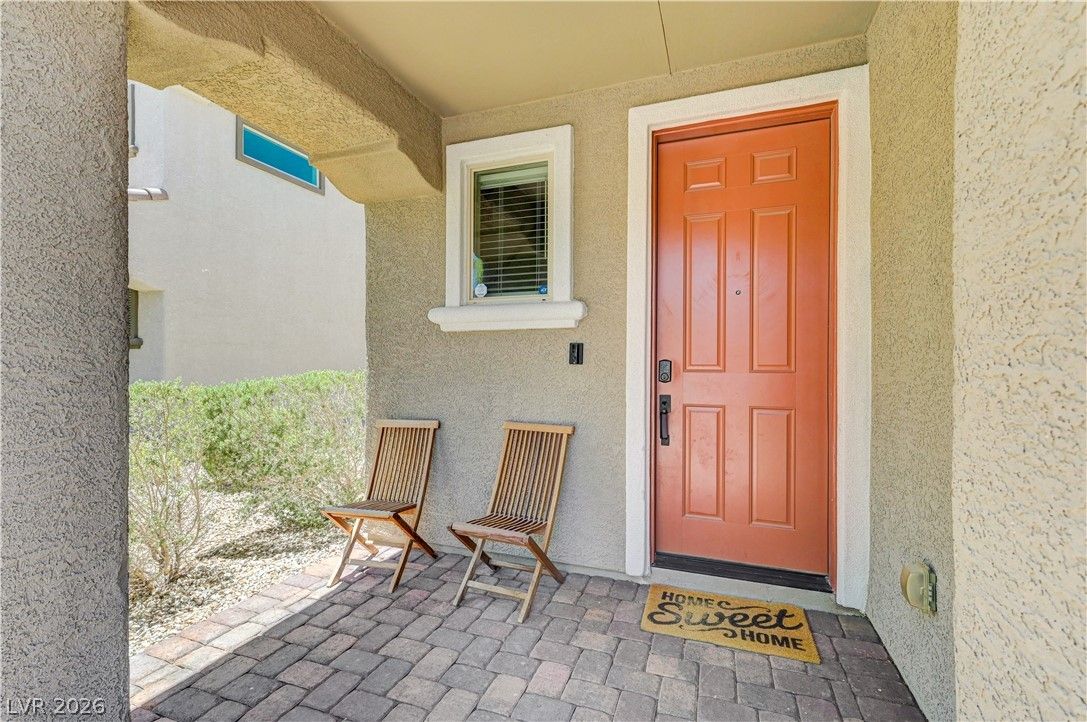 8131 Skye Chalet Street — photo 3