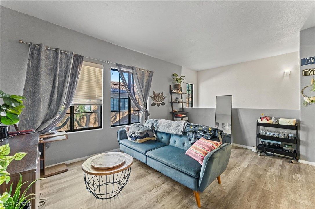 2041 Hussium Hills Street 207 — photo 4 of 22