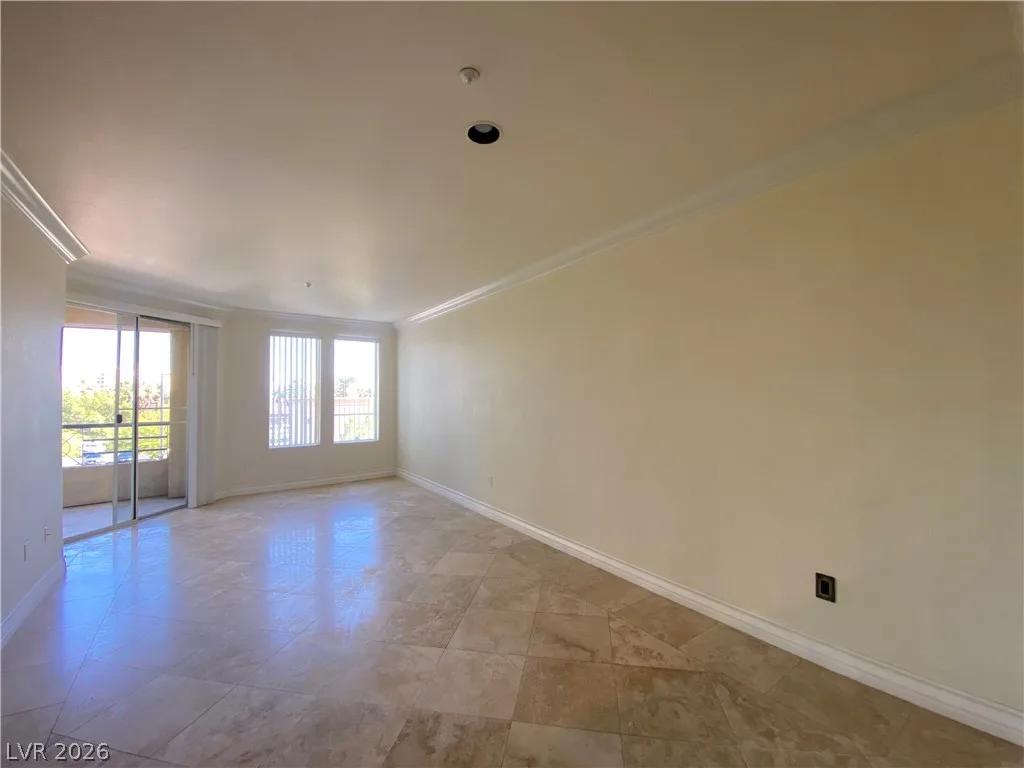 270 East Flamingo Road 215 — photo 3