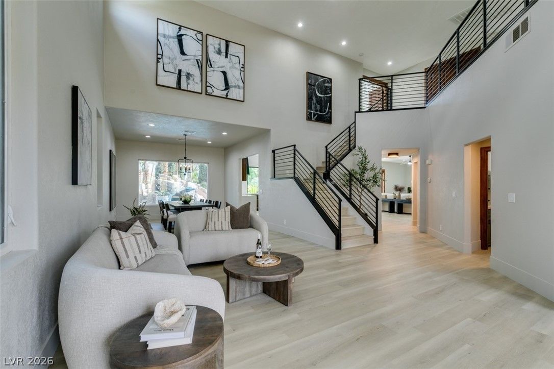2200 Paseo Court — photo 2