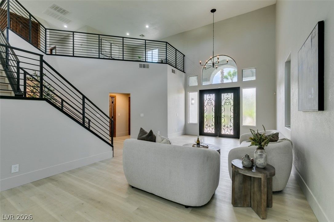 2200 Paseo Court — photo 3