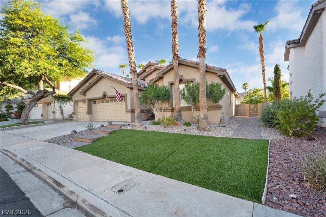 1323 Rolling Sunset Street — photo 2