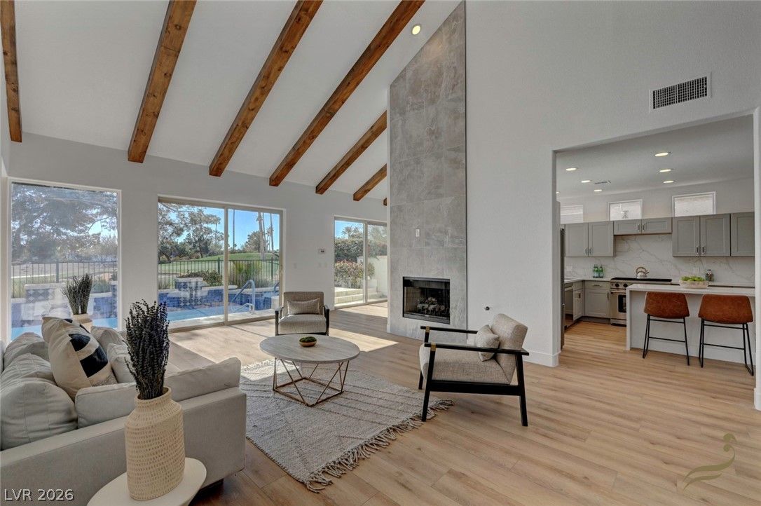 8941 Diamond Falls Drive — photo 2
