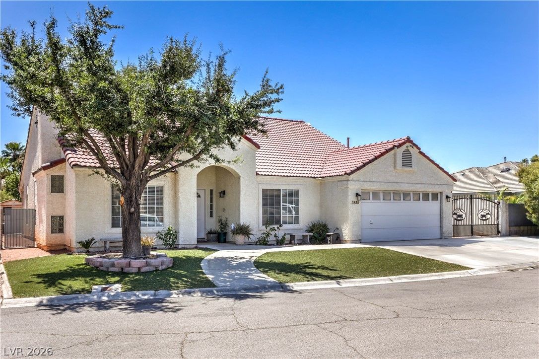 3855 Lorraine Lane — photo 3