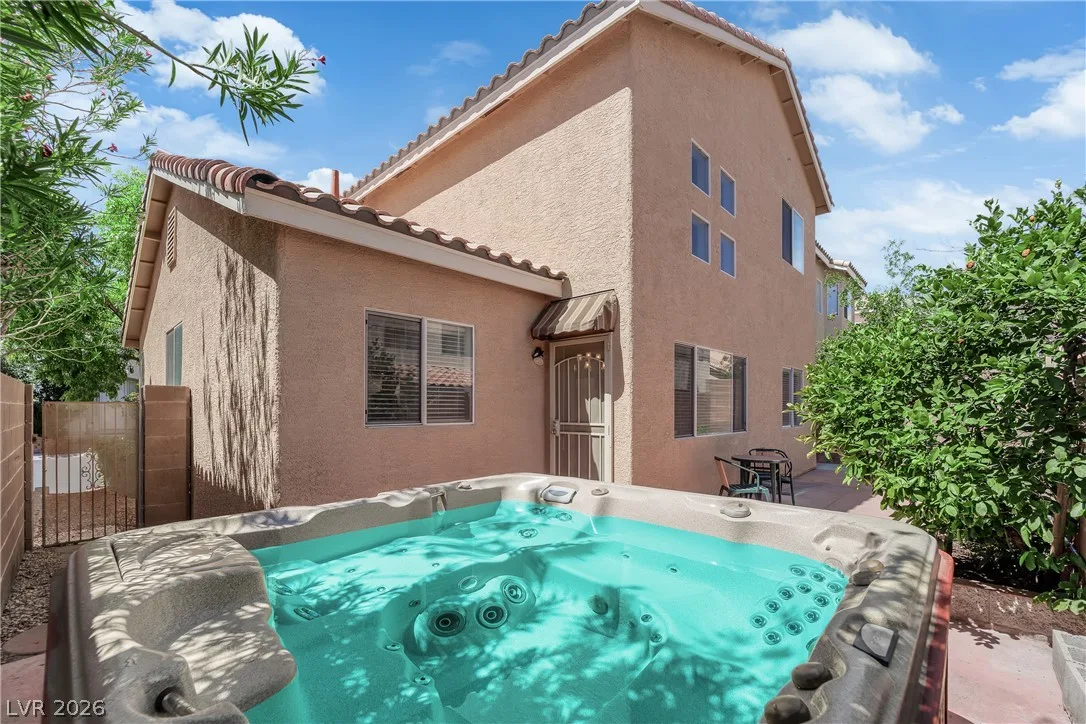Photo 35
