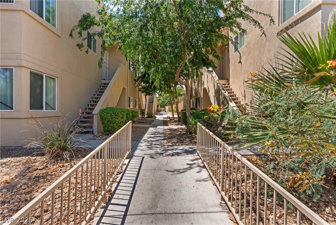 1842 North Decatur Boulevard 201 — photo 4 of 33