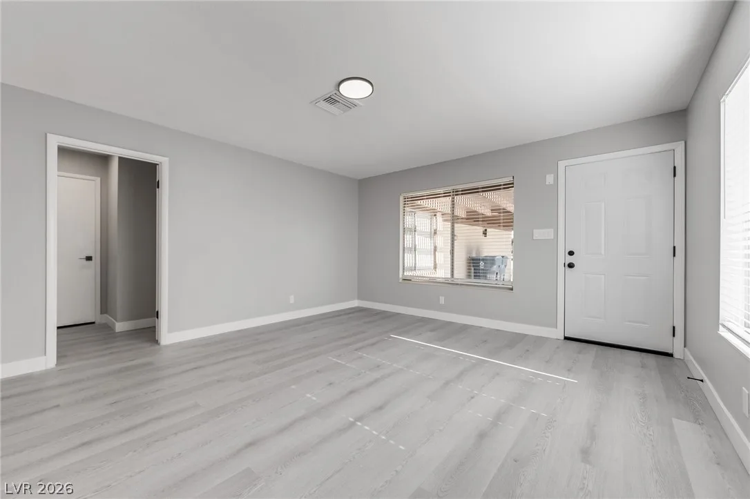 4339 Pinegrove Street — photo 2 of 26