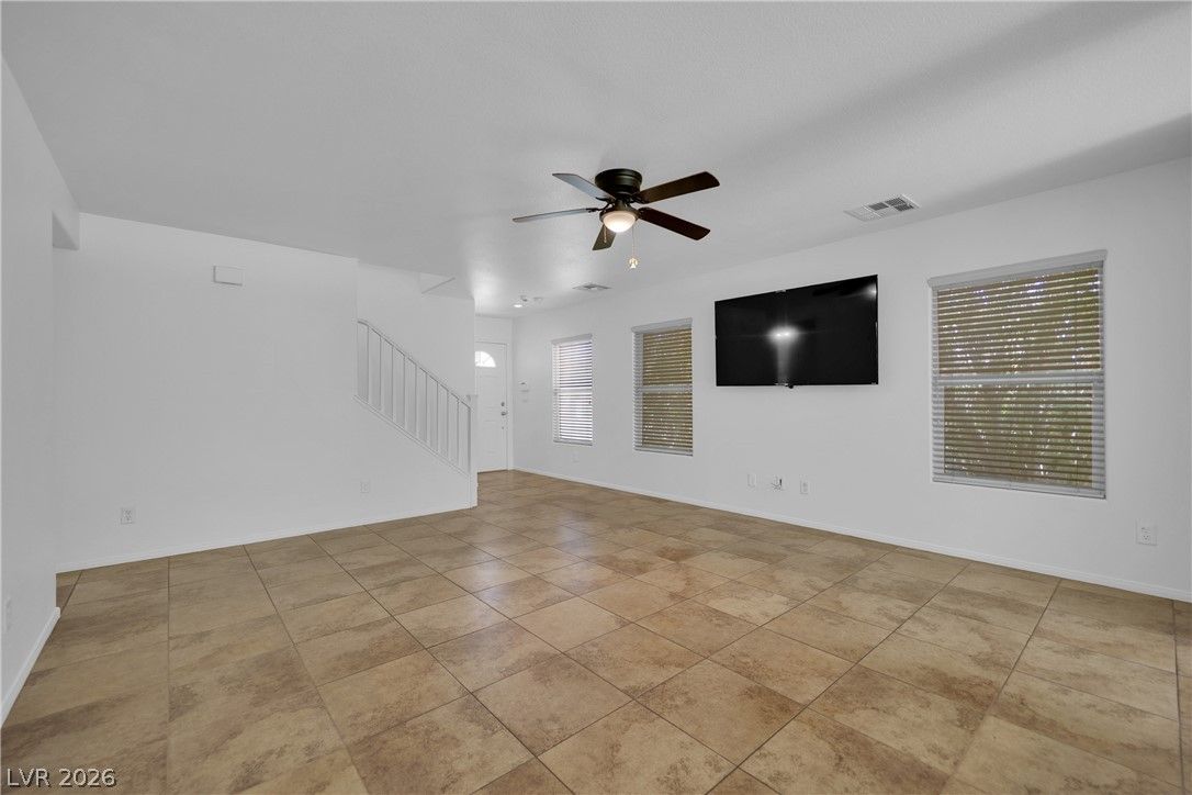 3963 Goldspur Street — photo 5 of 34