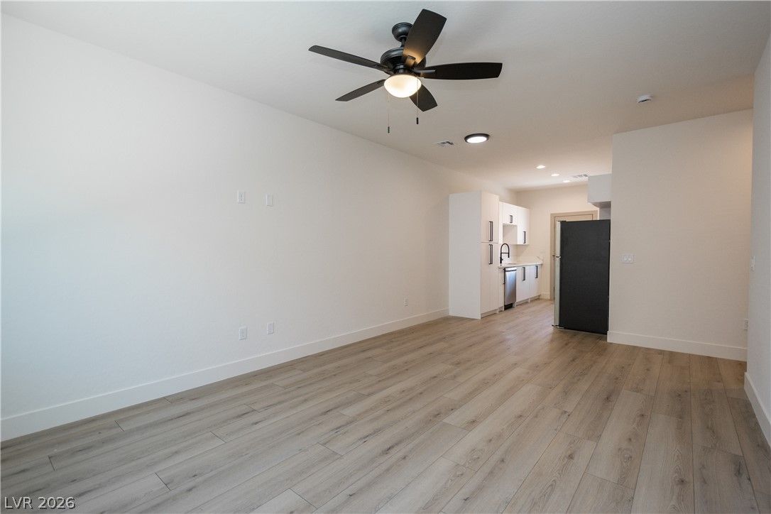 1060 Hall Avenue — photo 5 of 30