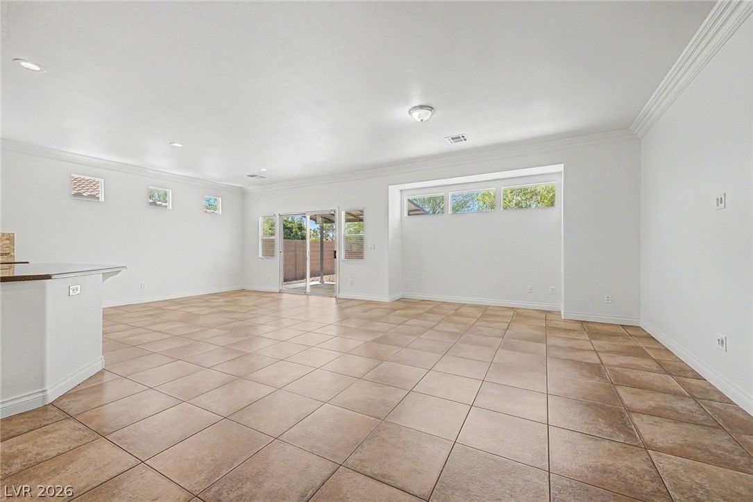 5511 Meedeldale Street — photo 2 of 28