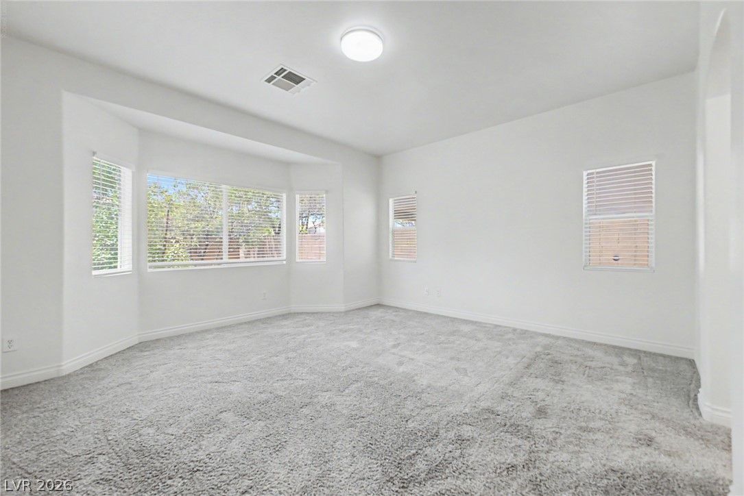 5511 Meedeldale Street — photo 4 of 28
