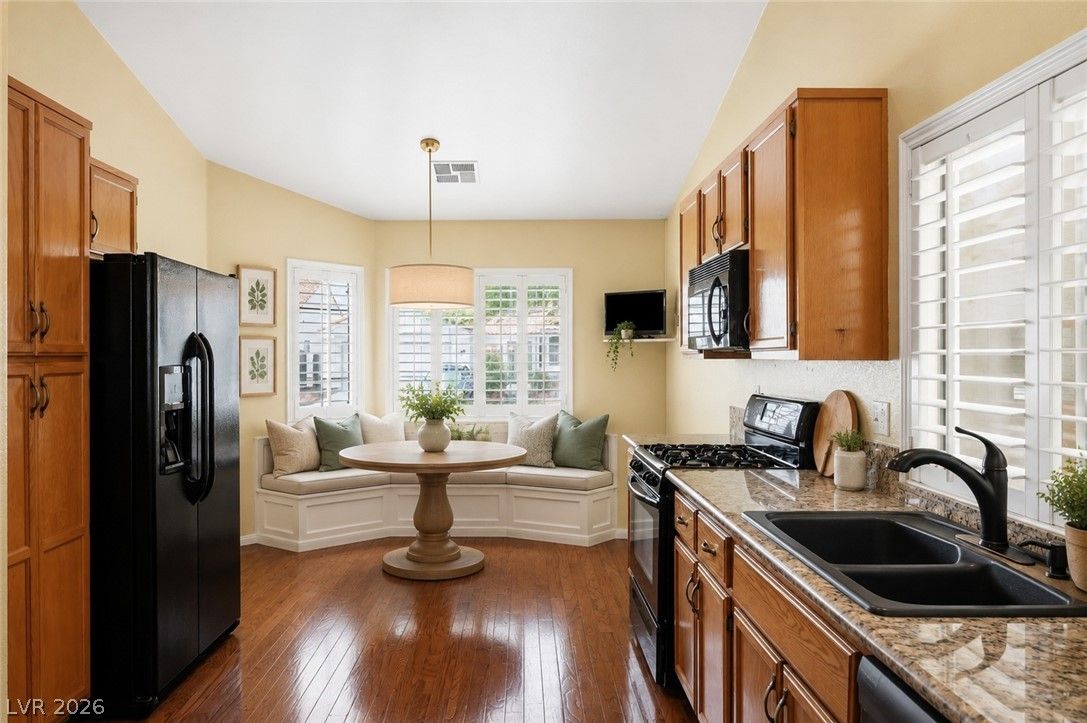 5505 Red Sun Drive — photo 4