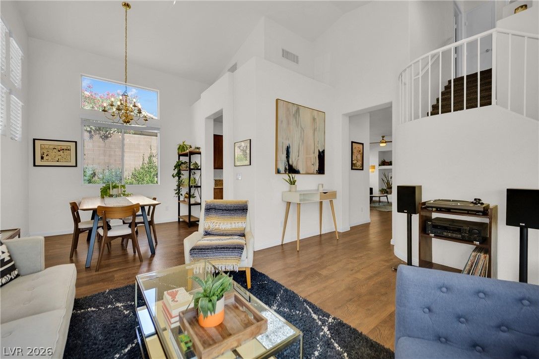 1813 Drifters Peak Street — photo 5