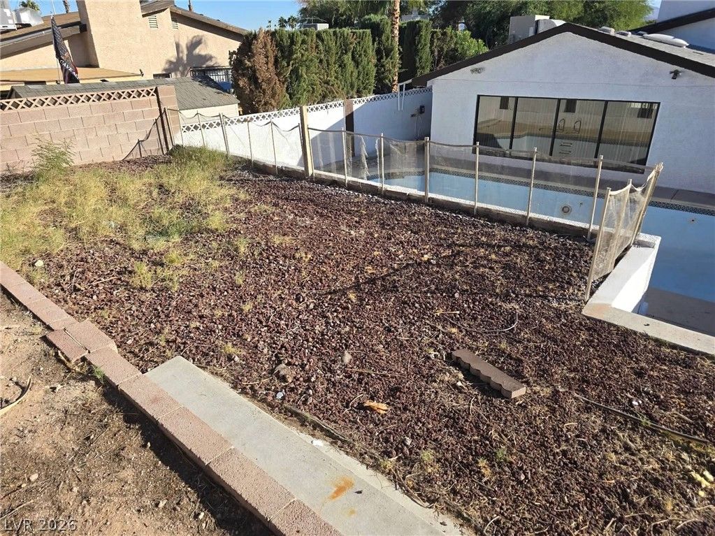 3480 East Hacienda Avenue — photo 2