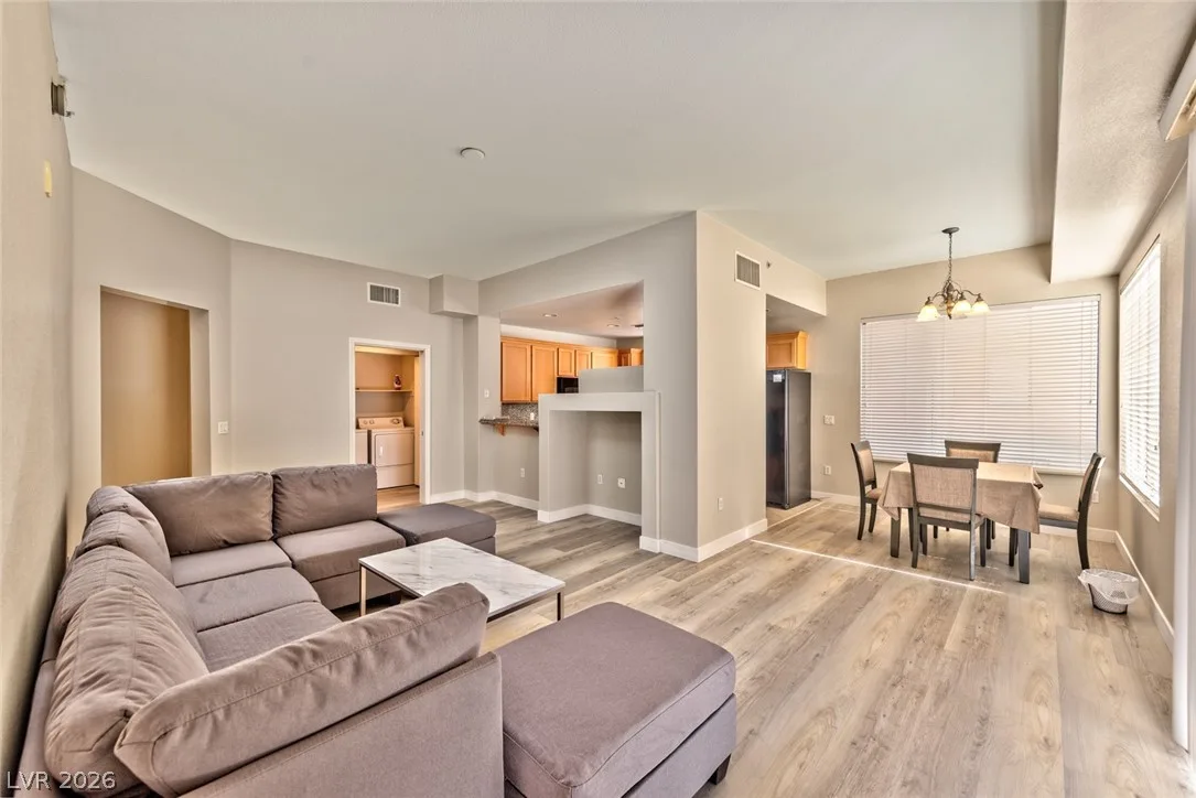 15 East Agate Avenue 208 — photo 3