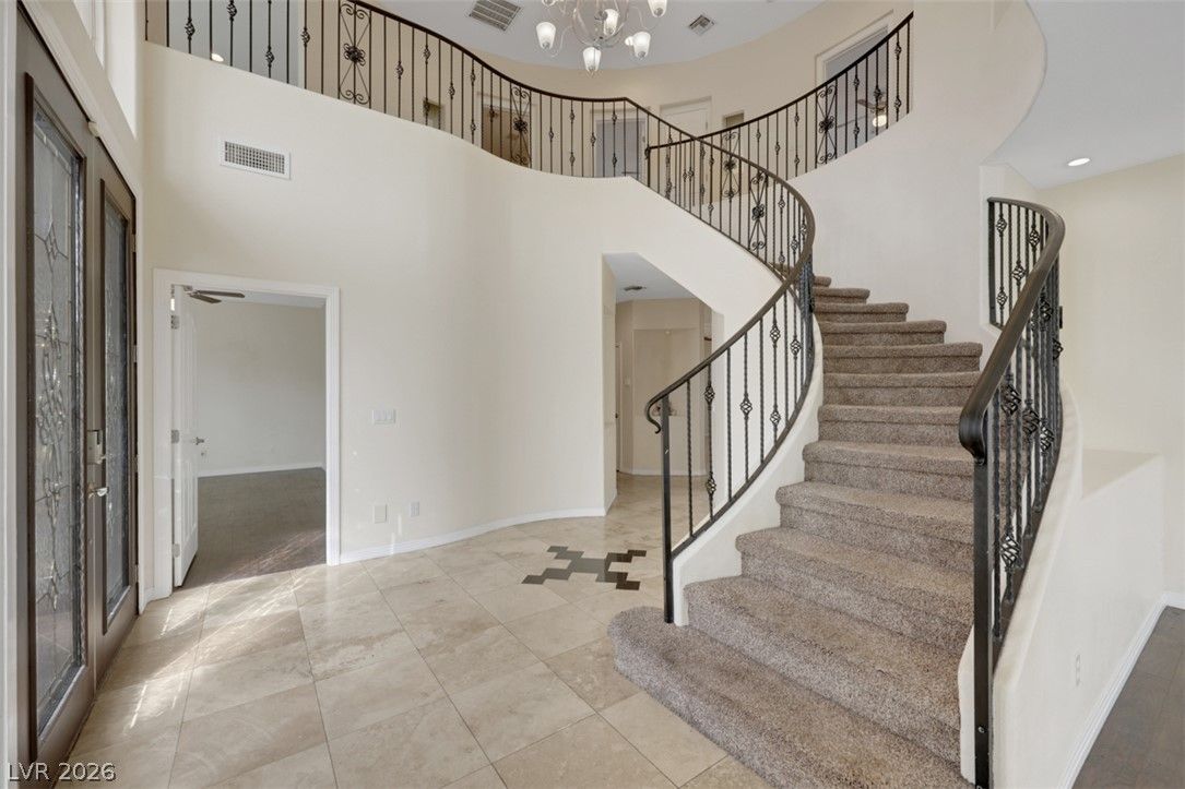6695 North Grand Canyon Drive — photo 2