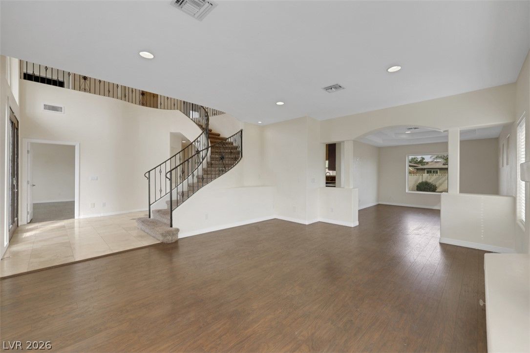 6695 North Grand Canyon Drive — photo 3
