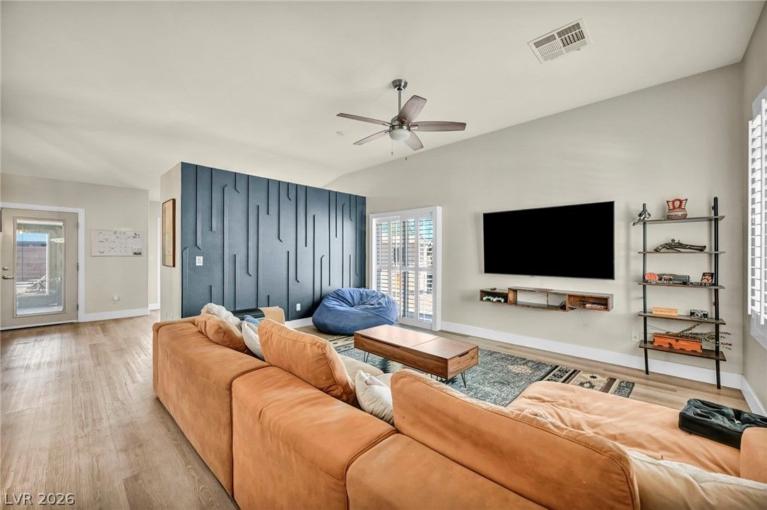 1234 Sunfire Street — photo 4