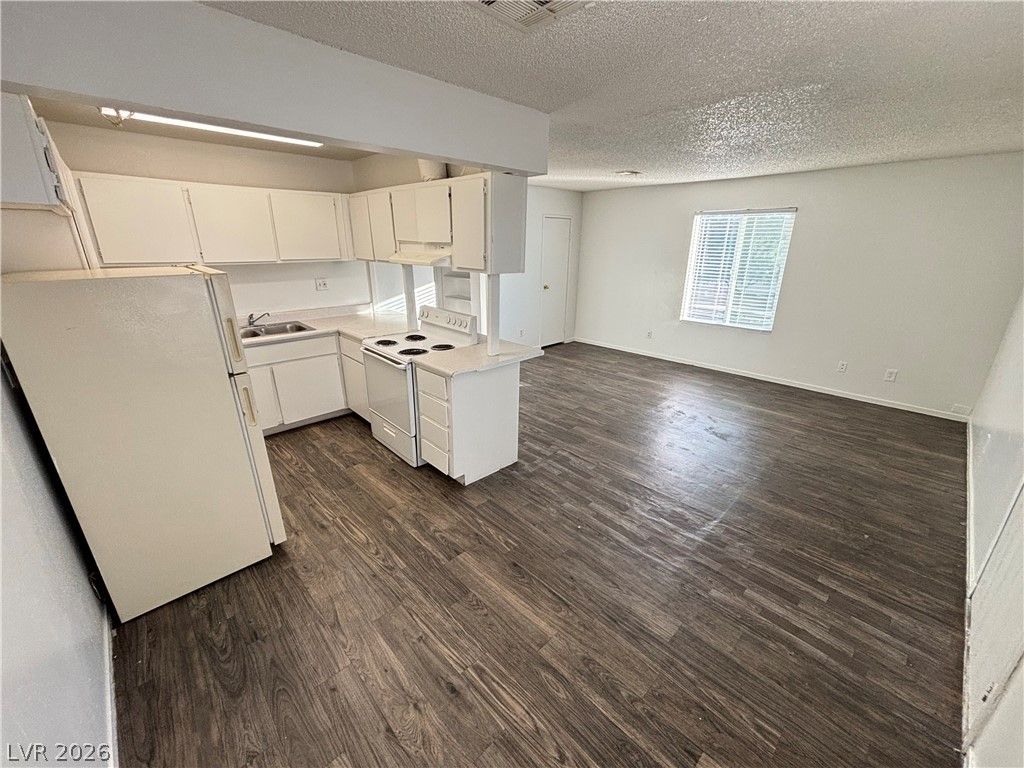 147 Westminster Way D — photo 4