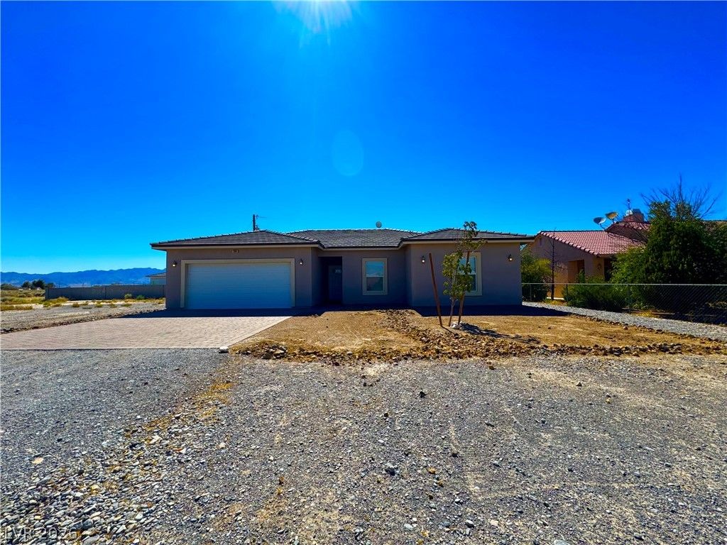 2080 South Highland Avenue — photo 1