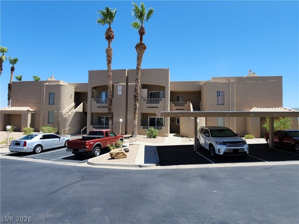 2171 Bay Club Drive 103 — photo 3 of 19