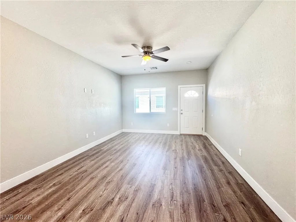 1401 Ogallala Street 4 — photo 4 of 13