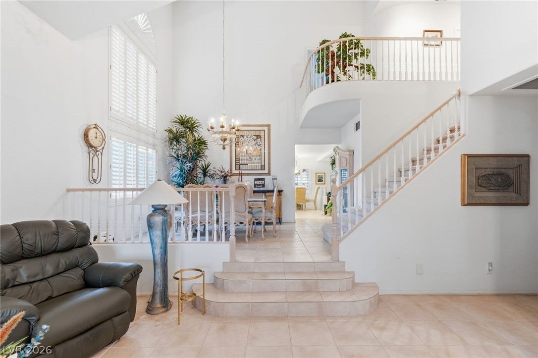 2244 Alanhurst Drive — photo 3