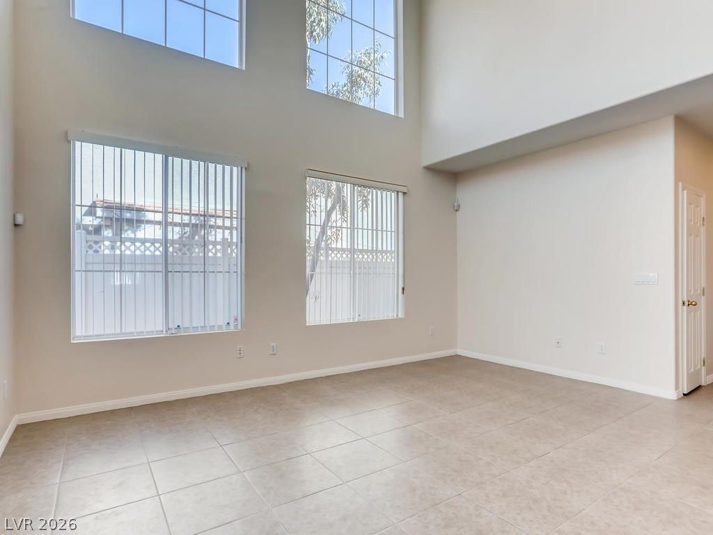 6178 ARBOR VALLEY Avenue — photo 4