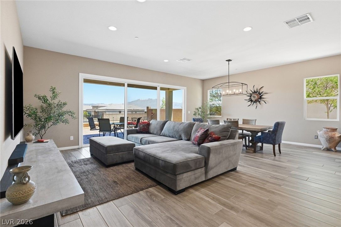 10202 Millholm Avenue — photo 3
