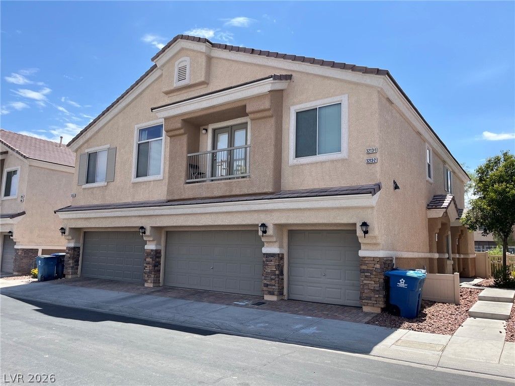 3213 Regal Swan Place 2 — photo 1