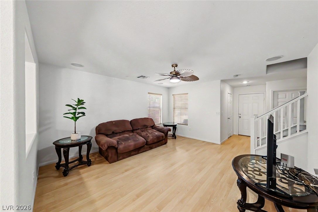 9320 Fort Bayard Avenue — photo 5 of 36
