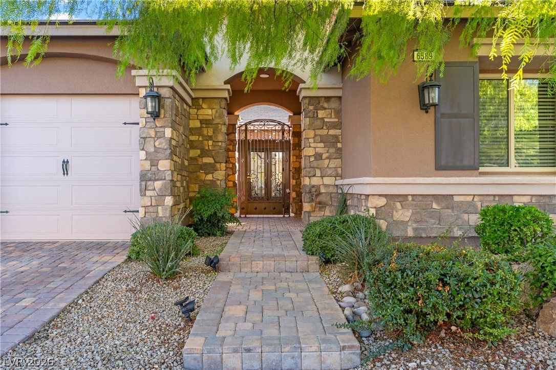 6589 Lyon Estates Avenue — photo 3