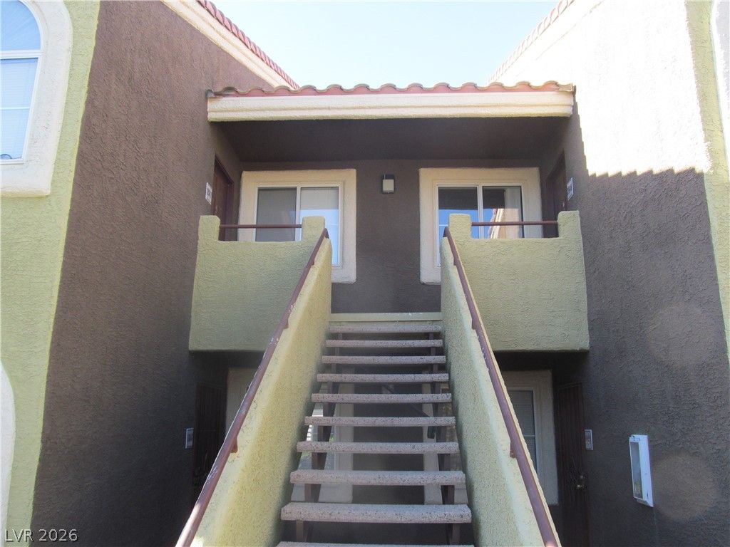 7950 West Flamingo Road 2048 — photo 5 of 25