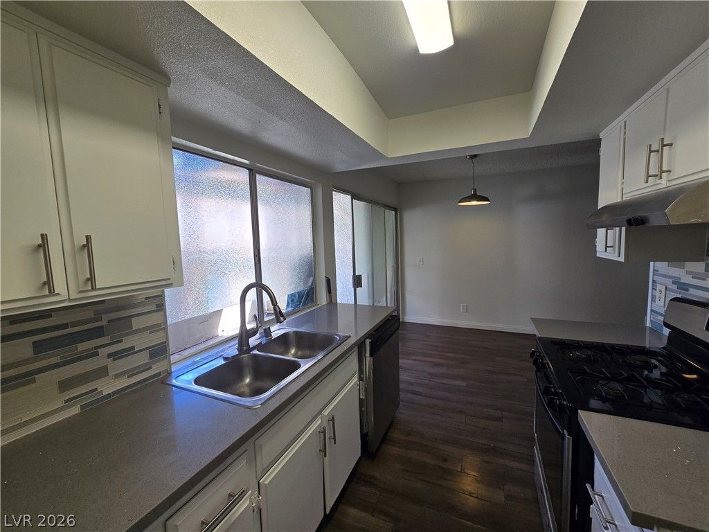1405 Vegas Valley Drive 91 — photo 4